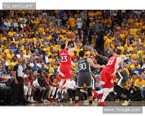 勇士与猛龙G6第一节精彩回顾赛场瞬间不容错过